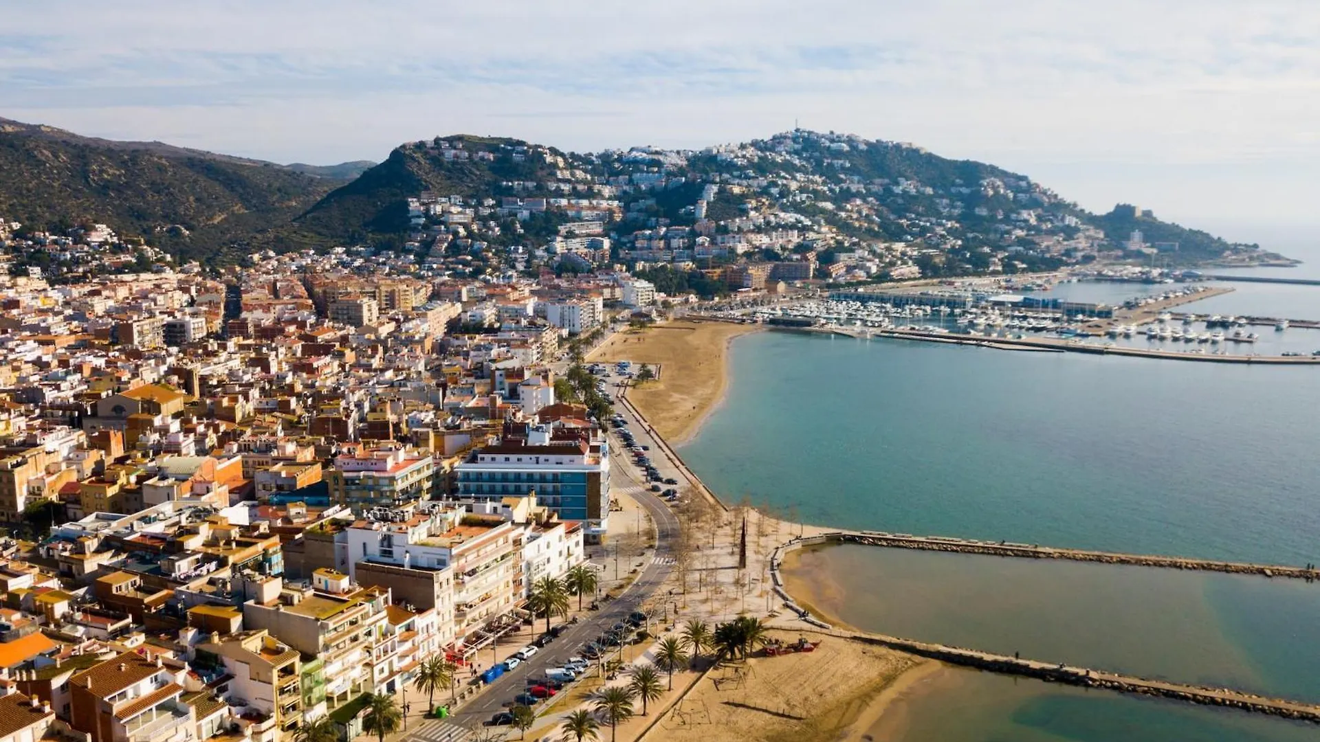 Apartment With Scenic View Roses Spanien